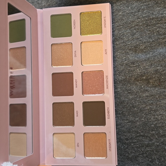 BRAND NEW WANDER BEAUTY TRAILBLAZER PALETTE - Picture 6 of 11